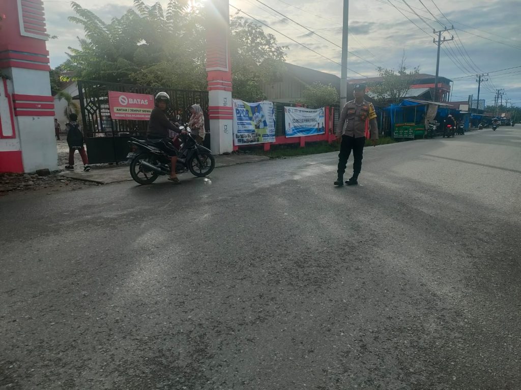 Polres Nagan Raya laksanakan Strong Point Pagi Guna Cegah Laka Lantas