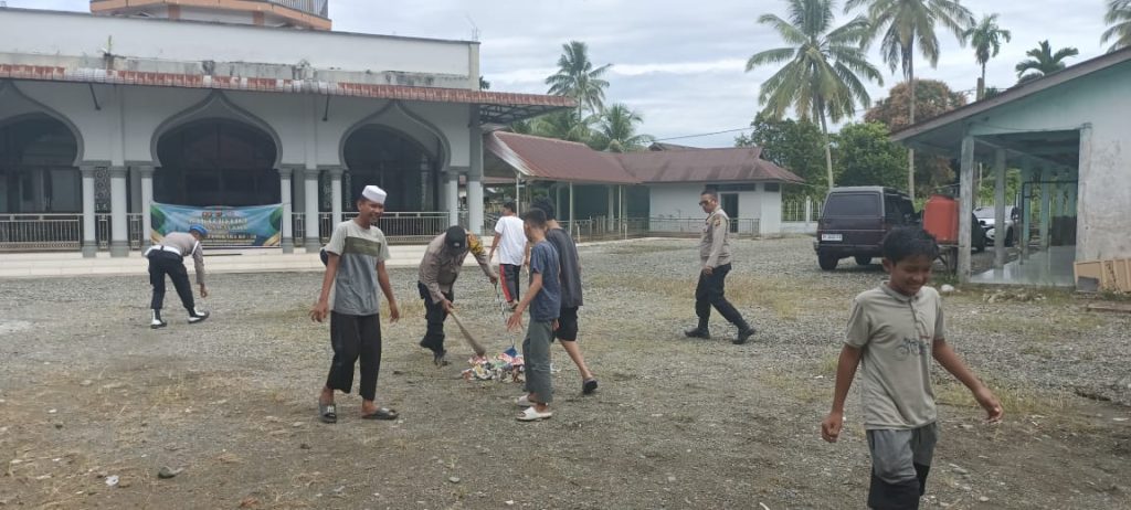 Kegiatan Bakti Religi Polres Nagan Raya dalam Rangka HUT Bhayangkara ke-78 di Mesjid Al-Hidayah