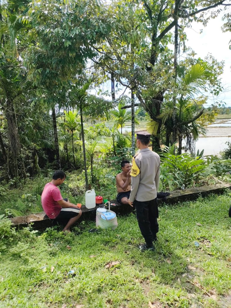 Personel Polsek Beutong Laksanakan Bimbingan Keamanan dan Ketertiban Masyarakat di Desa Meunasah Pante